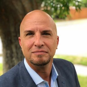 Meet your Posher, Neil